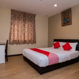 Hotel Oyo 44026 98 **